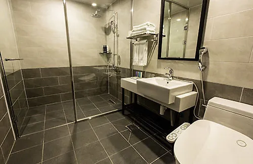 Sleep With Your Own Pet Only - The Petel Busan Hotel